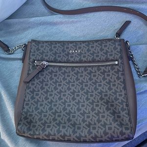 never been used before. it was a gift and just wasn’t for me. in great condition